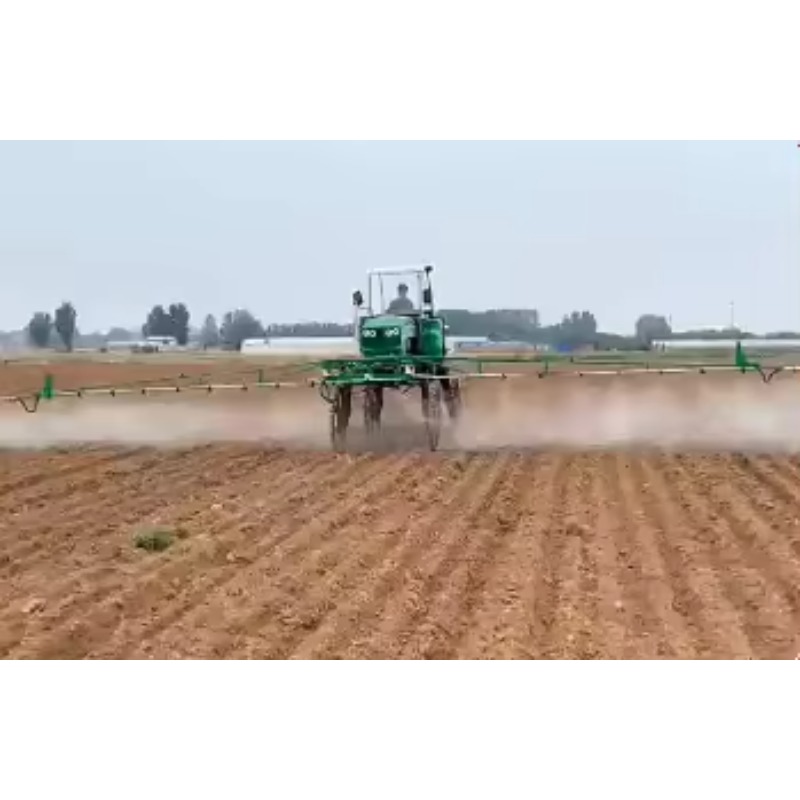 Farming Year - Hochproduktiver, selbstfahrender Vierrad-Feldsprüher mit Dieselmotor und